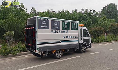 四分类八桶垃圾车，解决小区垃圾分类转运难题