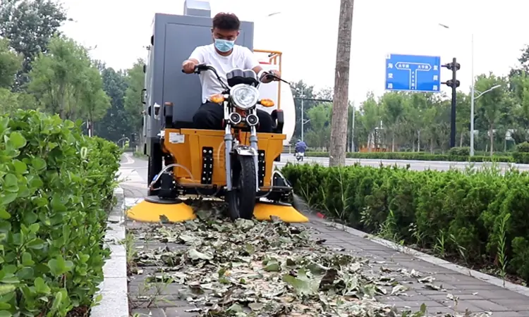 纯电动树叶收集车_多功能树叶收集车_吸树叶的机器_扫树叶神器