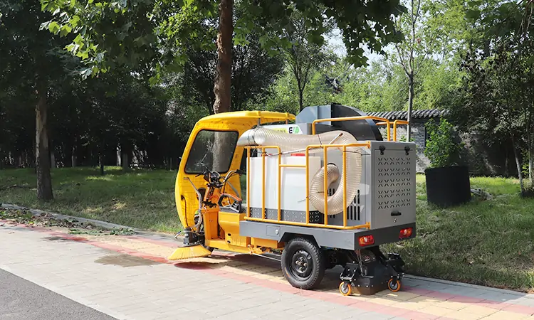 纯电动树叶收集车_多功能树叶收集车_吸树叶的机器_扫树叶神器