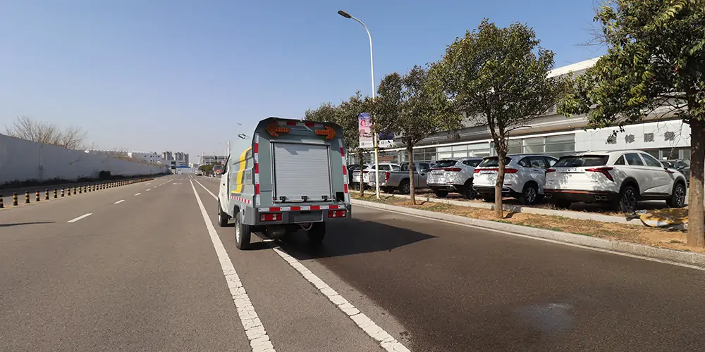 新能源道路养护车_道路高压冲洗车_新能源环卫车_小型高压清洗车