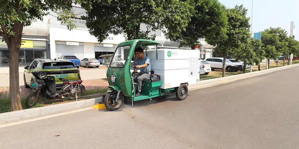 三轮高压清洗车_小区高压清洗车_物业小型高压冲洗车_园区高压清洗车