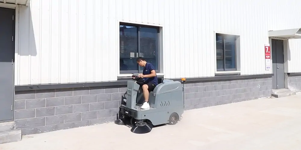 纯电动清扫车,清扫车,电动清扫车,小型清扫车